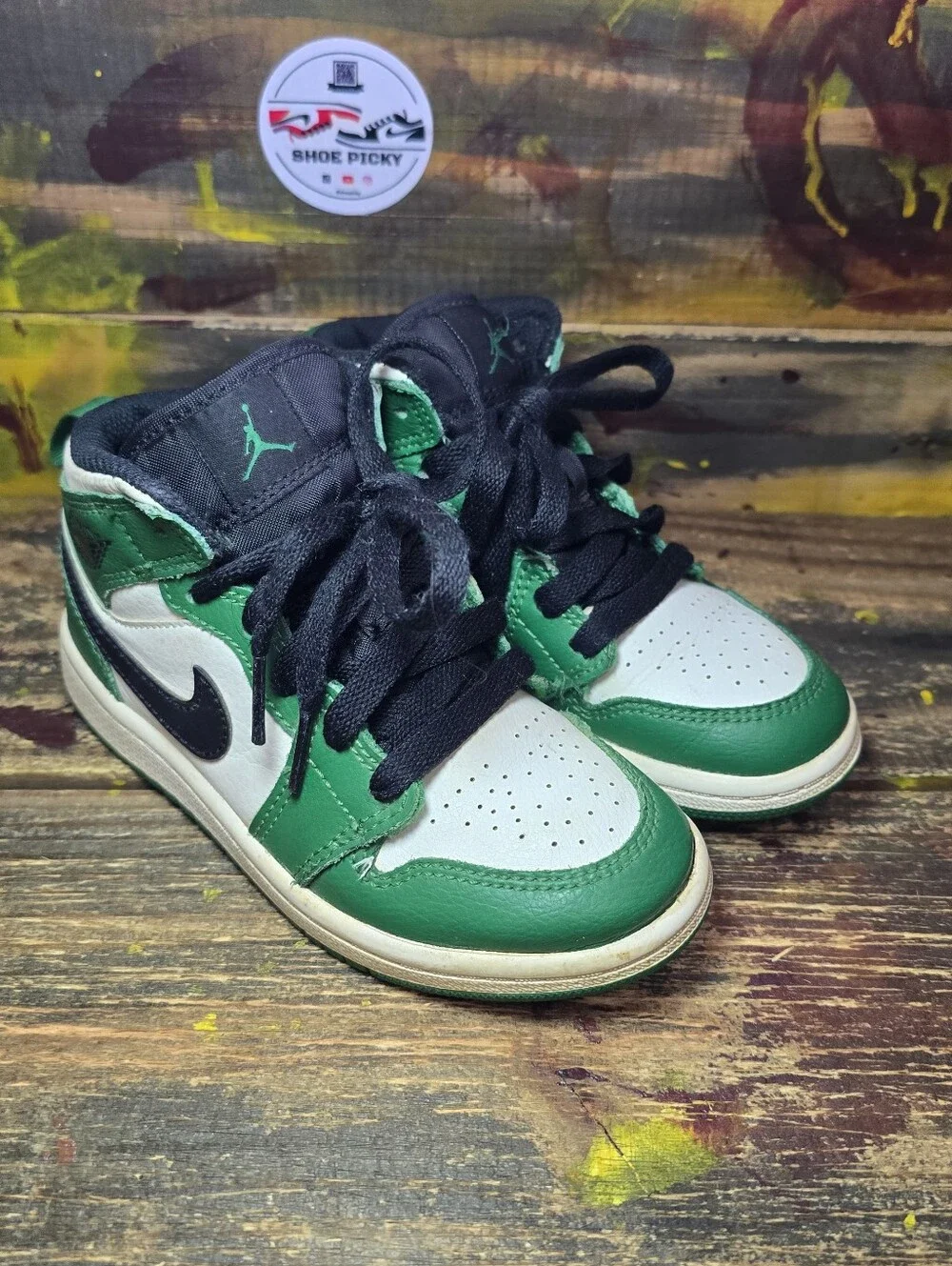 Nike Air Jordan 1 Mid SE Kids Shoes Size 11C Pine Green BQ6932-301 Used